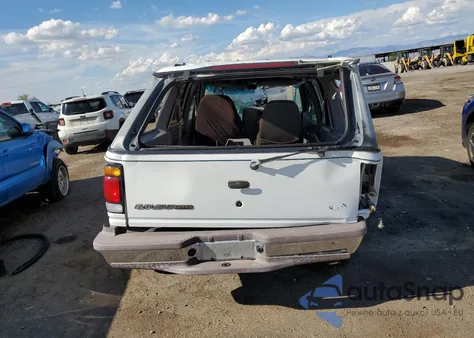 1995 Ford Explorer из США, поврежденный, VIN 1FMDU32X2SZB30745